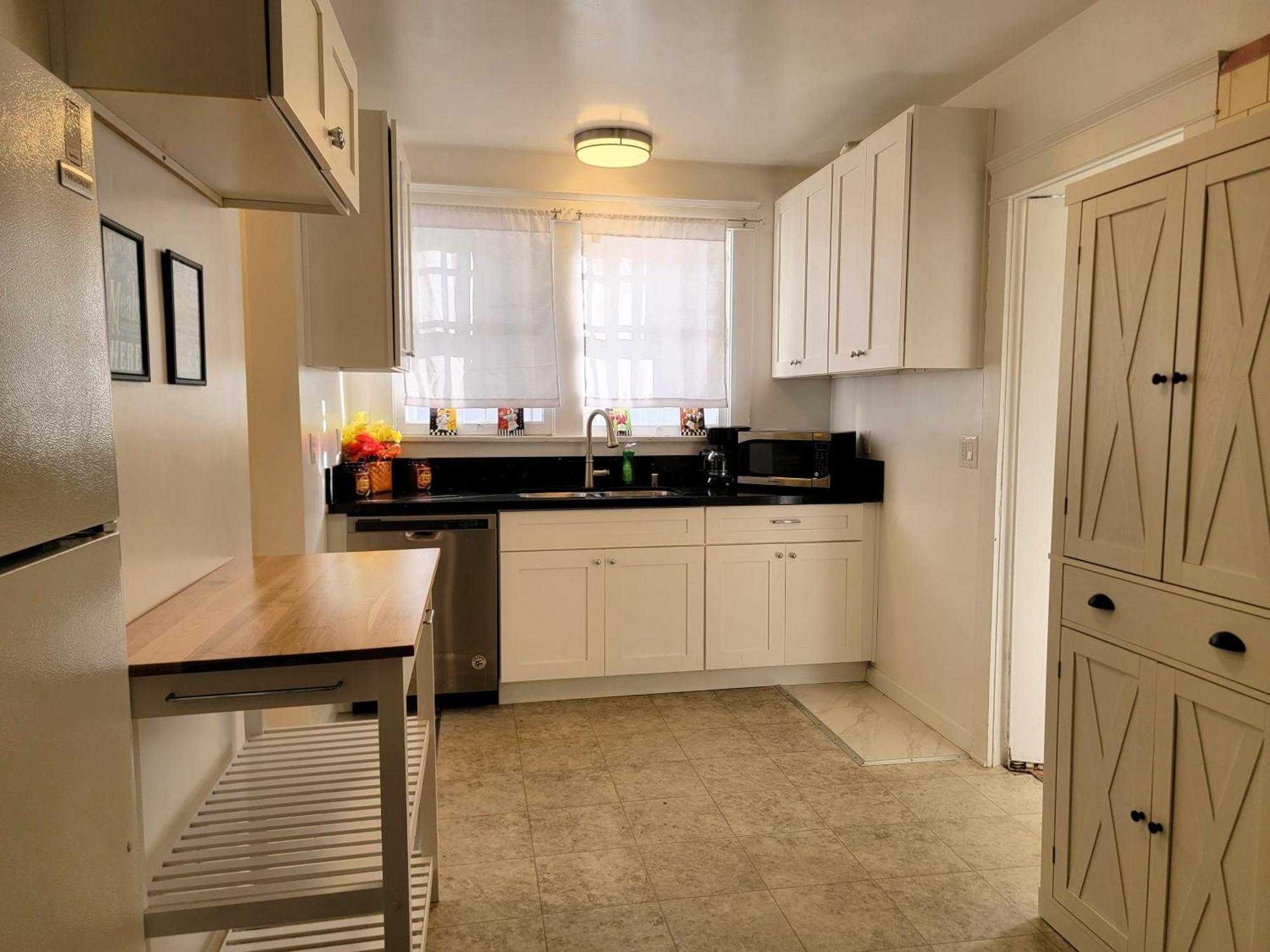 Ferienhaus Spacious 5br Private 5 Minutes To Rodeo Drive With Hot Tub Spacious Backyard Parking Los Angeles
